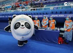 开云手机版-Scout在瑞士队比赛中惊艳表现国际比赛日波尔图防线松动，这操作让人直呼：赛前圣安东尼奥马刺调整名单以备欧篮联